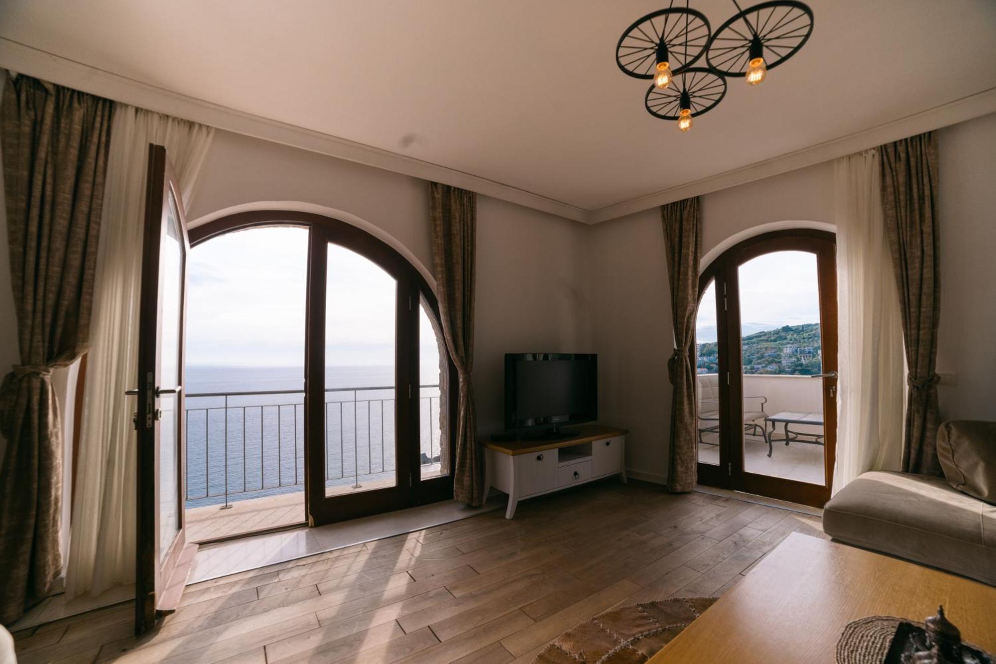Hotel Pirate Old Town Ulcinj Kültér fotó