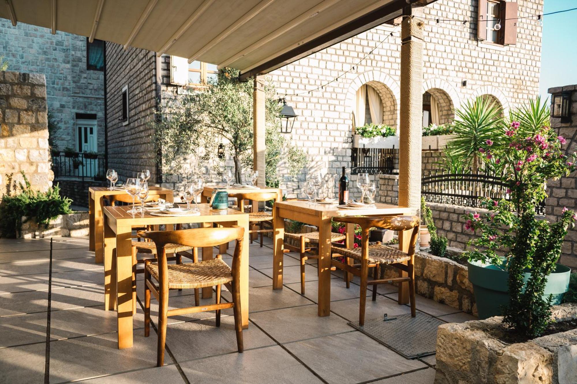 Hotel Pirate Old Town Ulcinj Kültér fotó