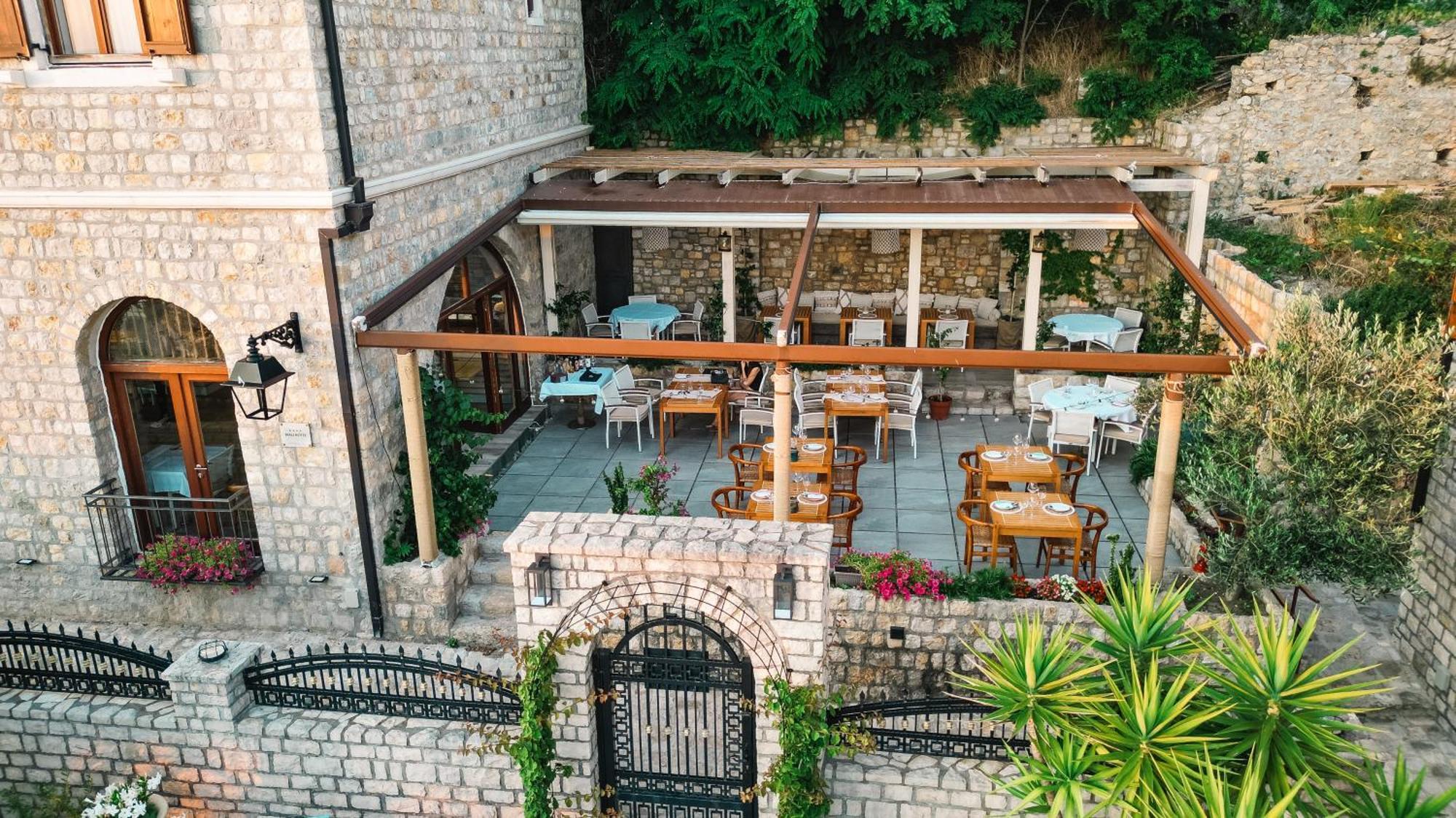 Hotel Pirate Old Town Ulcinj Kültér fotó