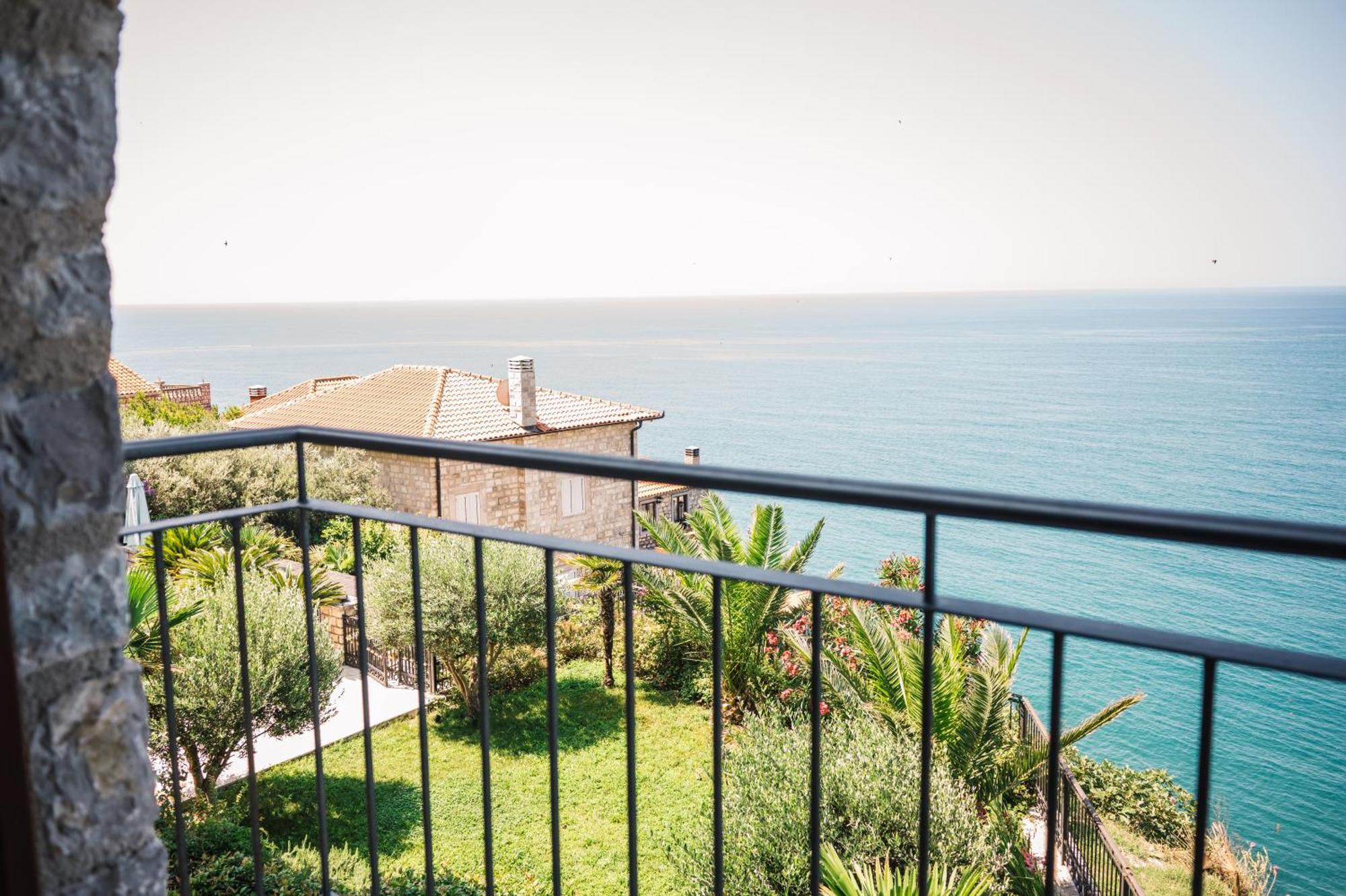 Hotel Pirate Old Town Ulcinj Kültér fotó