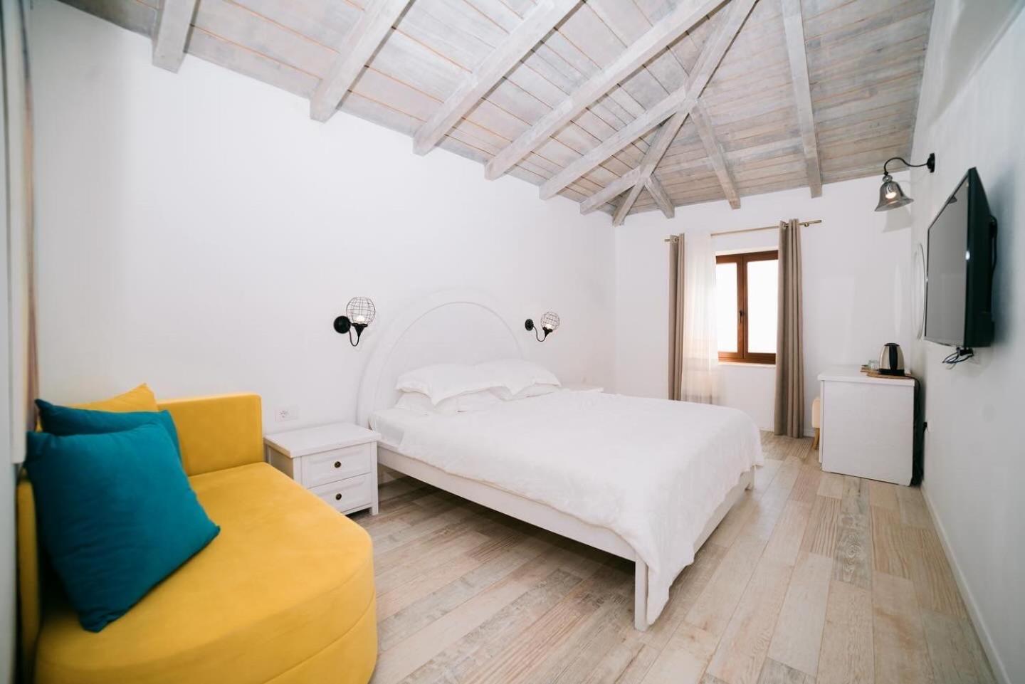 Hotel Pirate Old Town Ulcinj Kültér fotó