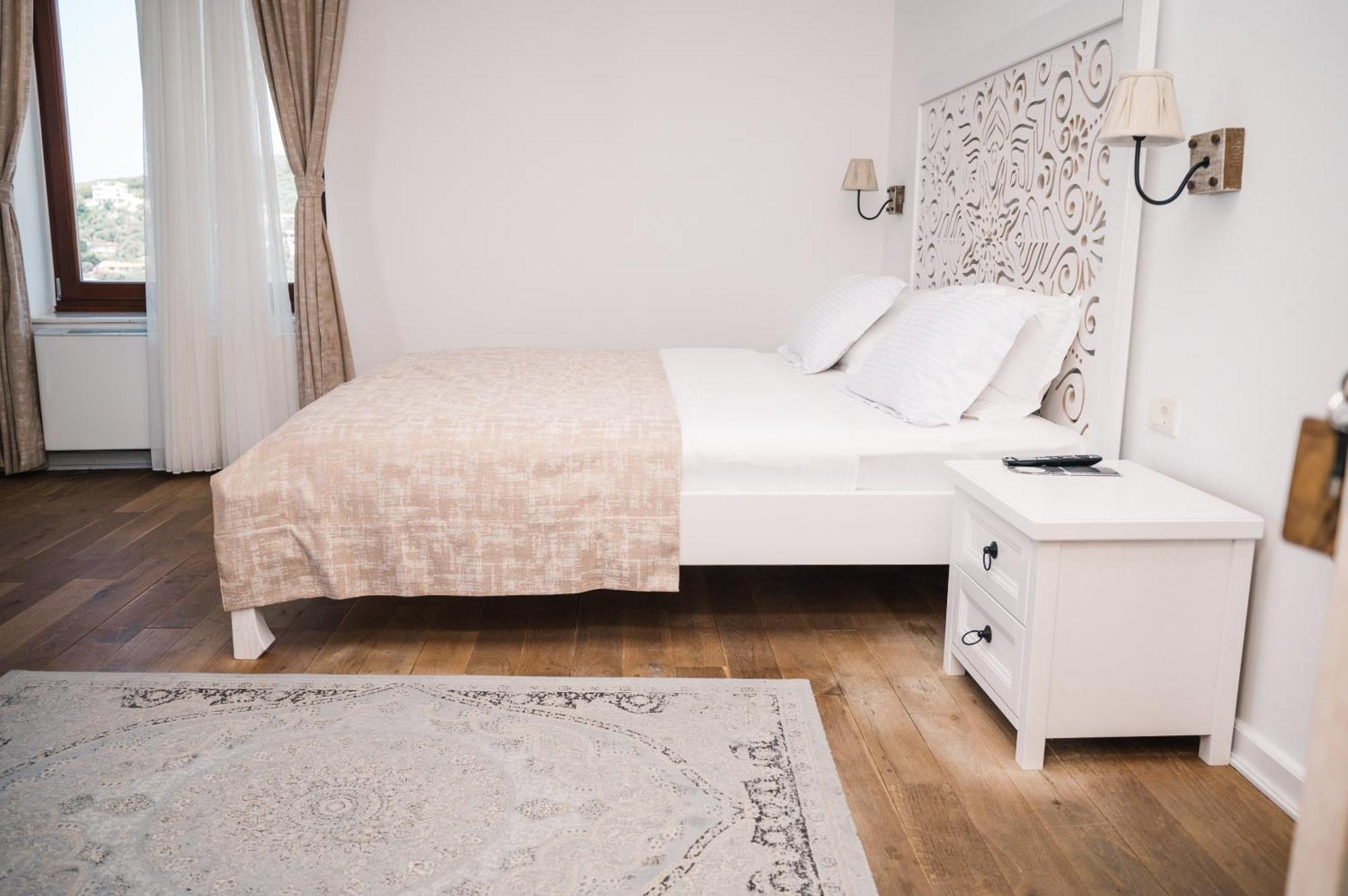 Hotel Pirate Old Town Ulcinj Kültér fotó